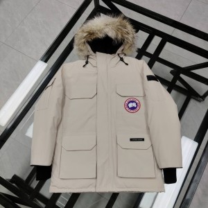 Пуховик Canada Goose N1381