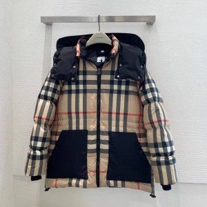 Пуховик Burberry N1388