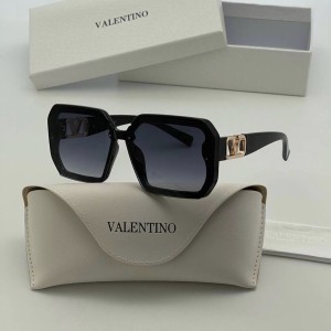 Очки Valentino A2446