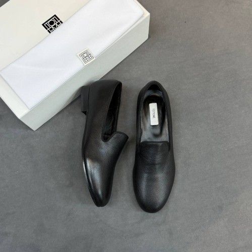 Лоферы Toteme F7193 Лоферы Toteme F7193