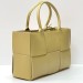 Сумка Bottega Veneta Medium Arco Tote Bag K1168