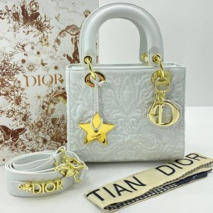 Сумка Christian Dior Lady D-Lite K2752