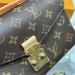 Сумка Louis Vuitton Pochette Metis East West L4718