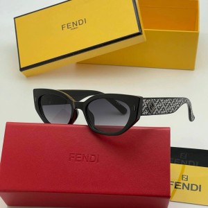 Очки Fendi Q1780