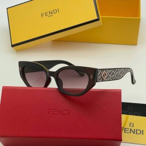 Очки Fendi Q1781