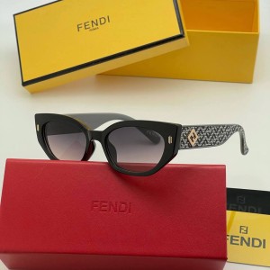 Очки Fendi Q1782