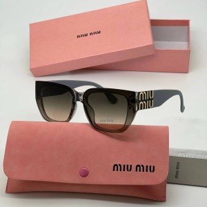 Очки Miu Miu Q1381