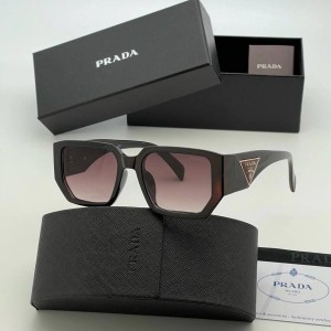 Очки Prada Q1021