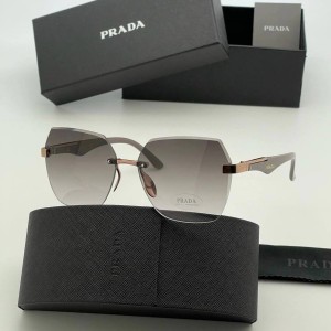 Очки Prada Q1475