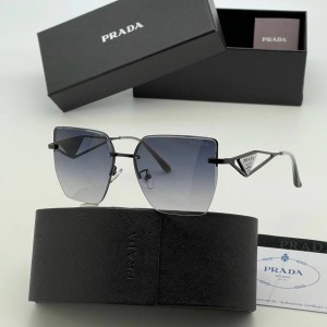 Очки Prada Q1444