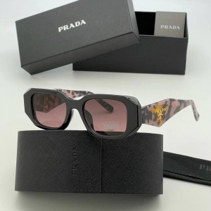 Очки Prada Q1716