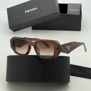 Очки Prada Q1720