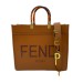 Сумка Fendi Sunshine Medium R2274