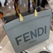 Сумка Fendi Sunshine Medium R2820