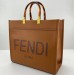 Сумка Fendi Sunshine Medium R2274