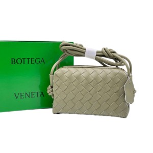 Сумка Bottega Veneta Mini Loop Camera Bag RP3896