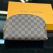 Косметичка Louis Vuitton Cosmetic Pouch RB5795