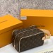 Косметичка Louis Vuitton Dopp Kit RE6339