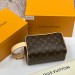 Косметичка Louis Vuitton Dopp Kit RE6339