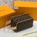 Косметичка Louis Vuitton Dopp Kit RE6339