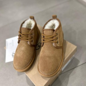 Зимние ботинки UGG B2413