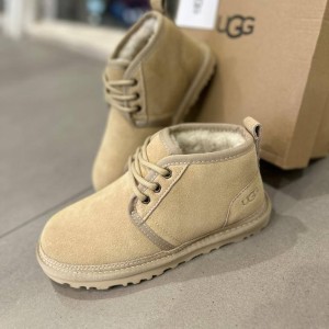 Зимние ботинки UGG B2414