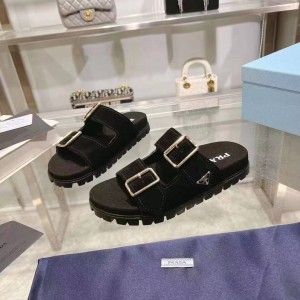 Шлепанцы Prada B2546