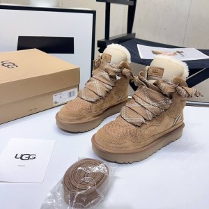 Зимние кеды UGG F2562