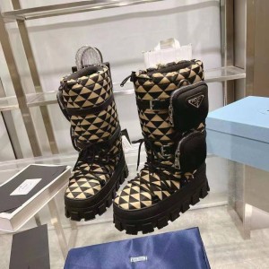 Зимние сапоги Prada F2619