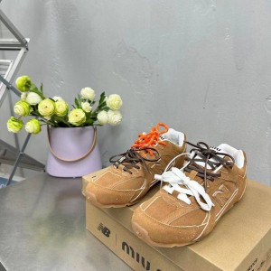 Кроссовки Miu Miu x New Balance 530 F3365