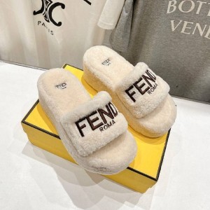 Тапочки Fendi F4662