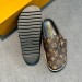 Мюли Louis Vuitton F5700