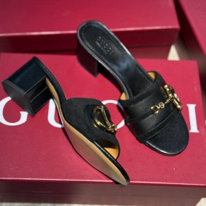 Шлепанцы Gucci F5978