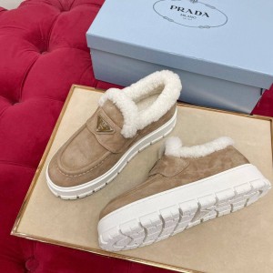 Зимние лоферы Prada F6510