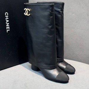 Сапоги Chanel F6603