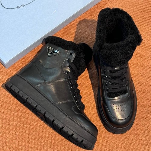 Зимние ботинки Prada F6707 Зимние ботинки Prada F6707