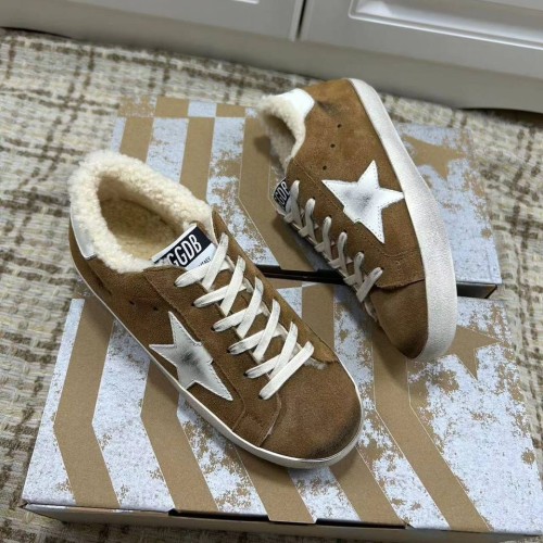 Зимние кеды Golden Goose F6911 Зимние кеды Golden Goose F6911