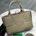 Сумка Bottega Veneta Arco Tote RN1084