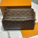 Косметичка Louis Vuitton Dopp Kit RN1152