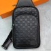 Сумка Louis Vuitton Avenue Sling RN1385