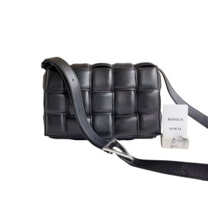 Сумка Bottega Veneta Padded Cassette RN1995
