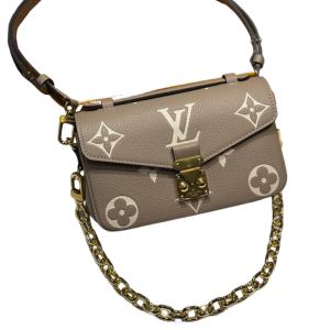 Сумка Louis Vuitton Pochette Metis East West RN2467