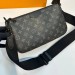 Сумка Louis Vuitton Pochette RN2501