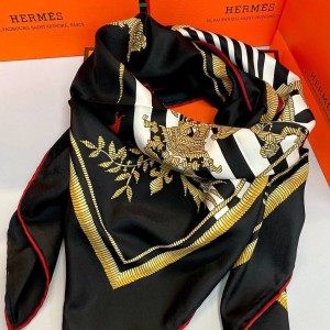 Платок Hermes B1050